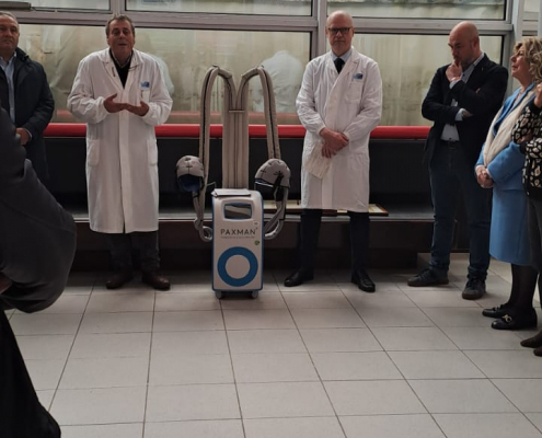 Fondazione Faro Onlus - Un aiuto per il reparto di oncologia - Foto del primo macchinario acquistato 12